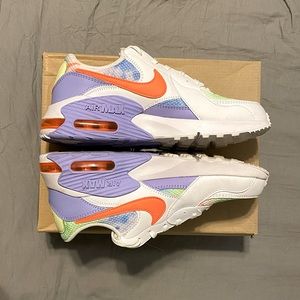 Nike Womens Air Max Excee Sneakers